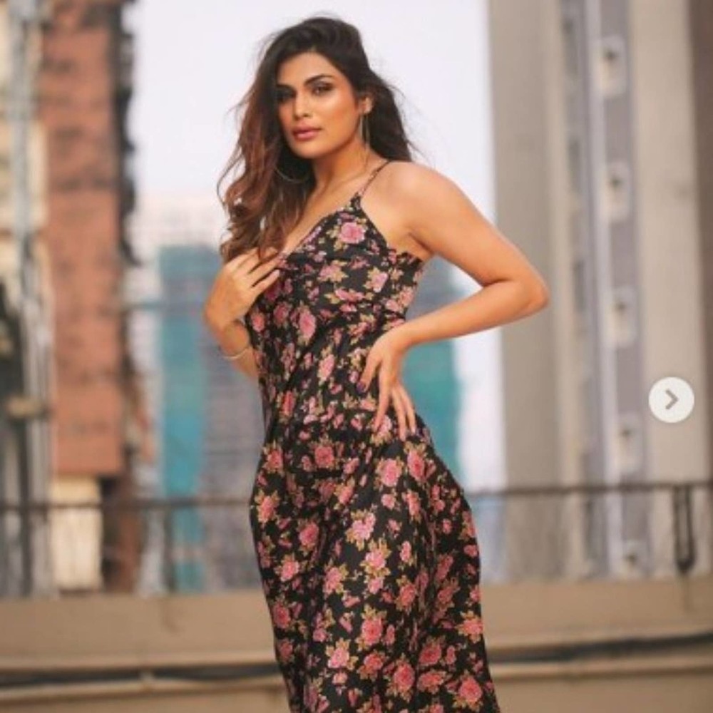 Zara Black Floral Satin Effect Midi Slip Dress with Spaghetti Straps Size Large